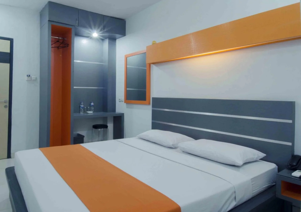 Boulevard Hotel