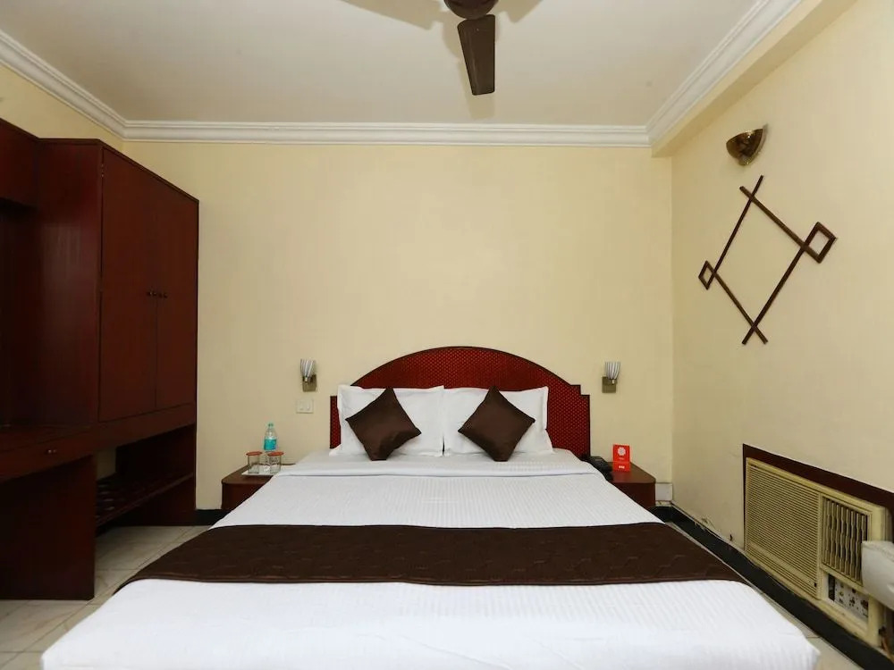 OYO 6759 Hotel Sky Park