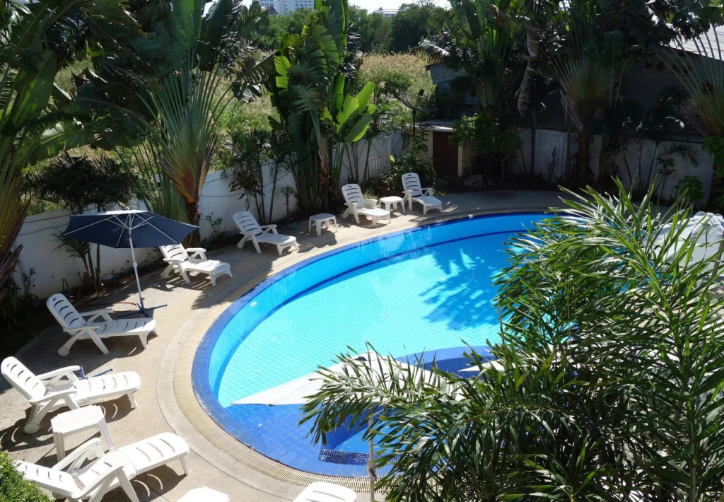 Replica Resort