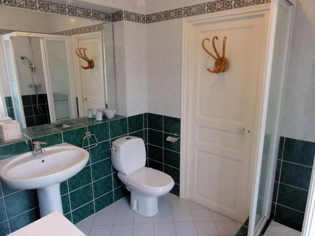 Maison familiale proche port à Sauzon, WIFI inclus - FR-1-418-11