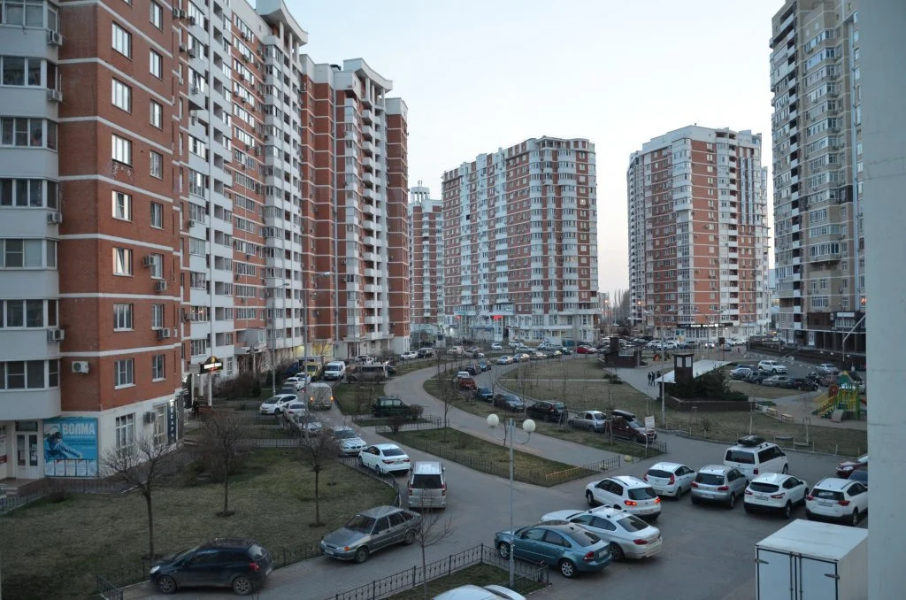 Na Klaryi Luchko 12 Apartments