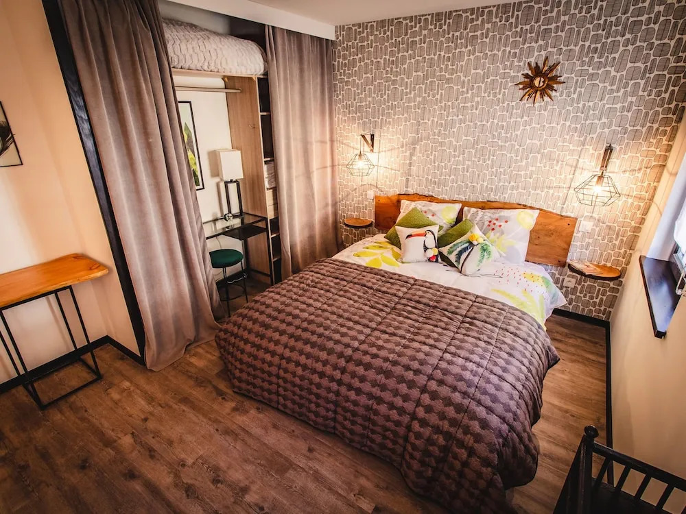 Premium apartment in Saint-Quirin with garden