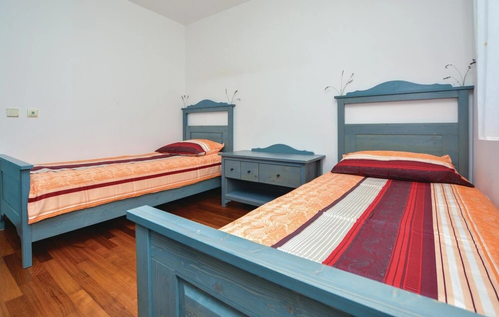 Cozy Home In Koper With Wifi