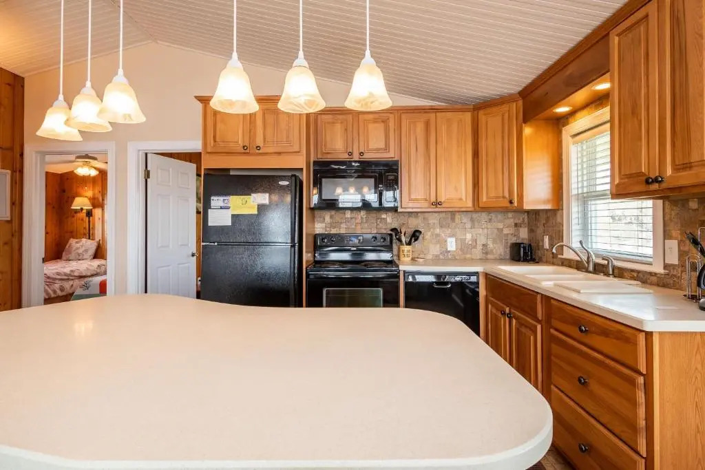Windward Mark by Oak Island Accommodations