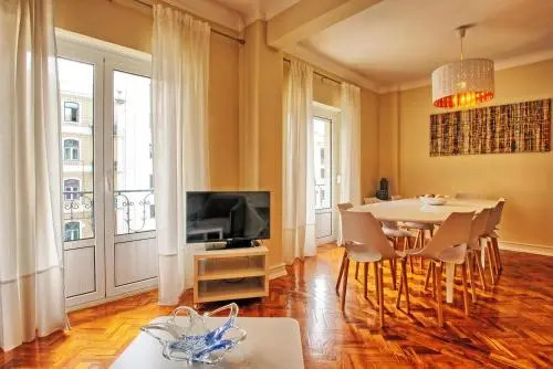 Almirante 3-Four Bedrooms