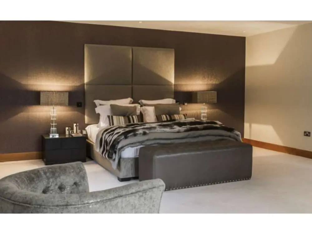 Luxury 6 Bedroom House for 12, With Parking