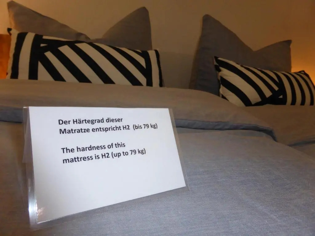 Ferienwohnung Goethe, 2 Schlafzimmer, Nähe Zentrum & Uni, ruhig, free Wifi, kostenloses Parken, Erdgeschoss