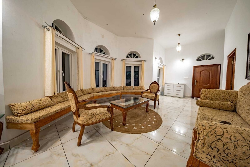 Emerald Stays Ooty by VOYE HOMES - Italian Luxury near Ooty Emerald Lake
