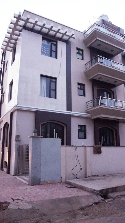 Maxfort Service Apartment