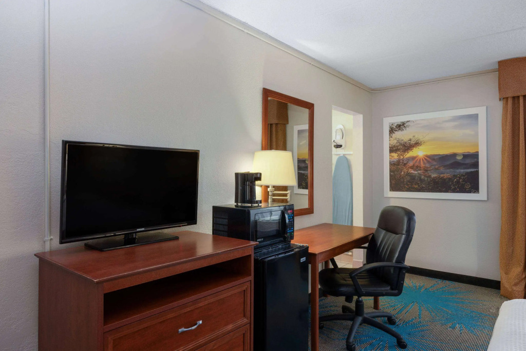 Days Inn by Wyndham Casper
