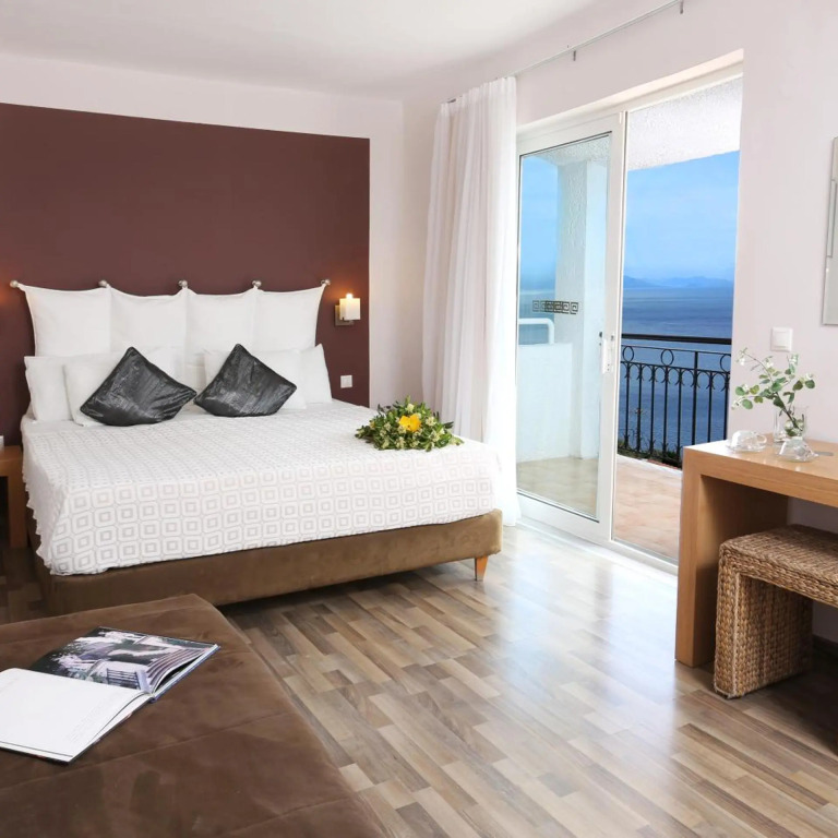 Pantokrator Hotel