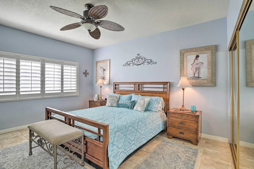 Palm Desert Country Club Home w/ Pool Access!