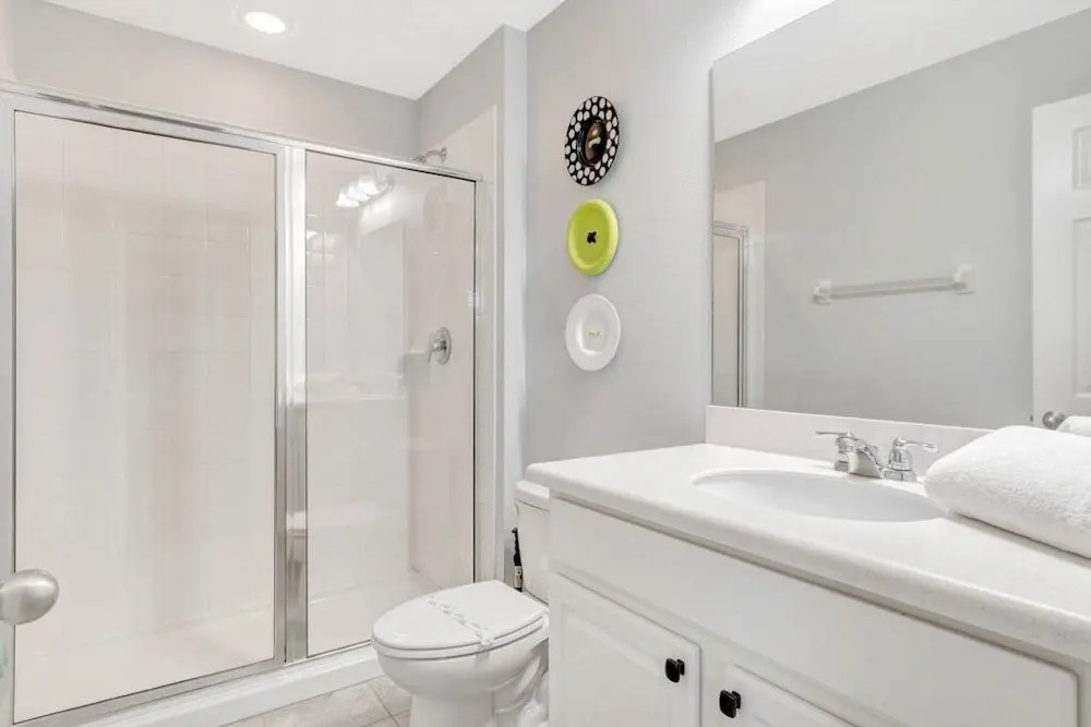 Upstair Loft Premium Home With Pool, Spa & Games! 5 Bedroom Condo