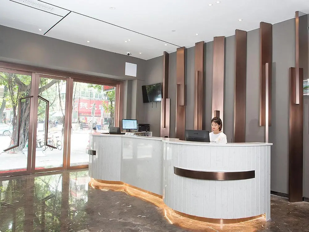 ZMAX Hotels Guangzhou Dongxiaonan Metro Station