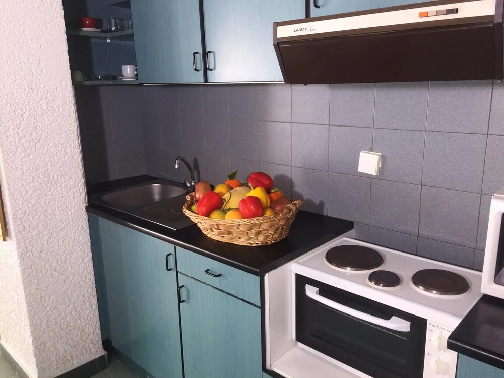 Apartment With one Bedroom in , With Wonderful sea View, Enclosed Garden and Wifi - 10 m From the Beach