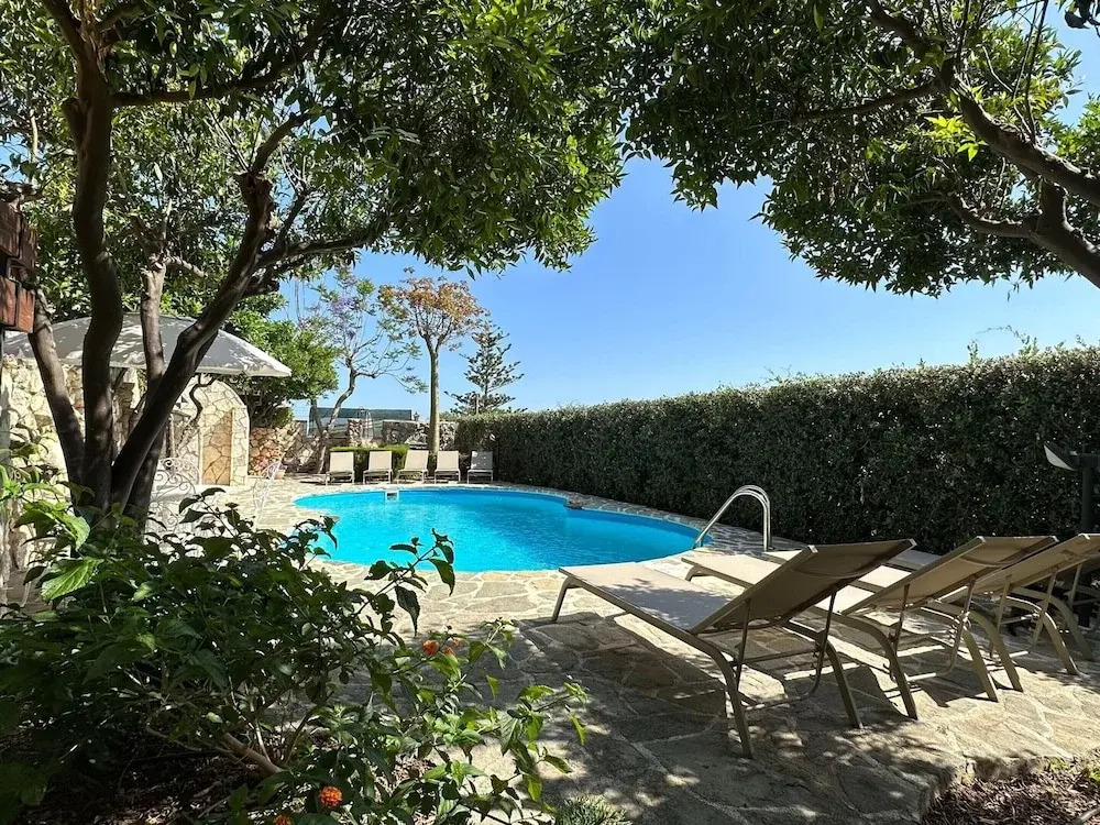 Charming Holiday Home Near Sea