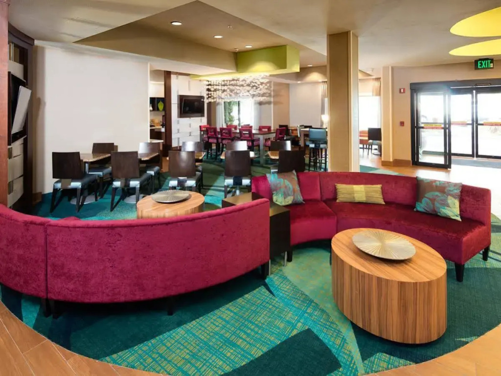 Holiday Inn & Suites Bothell an IHG Hotel