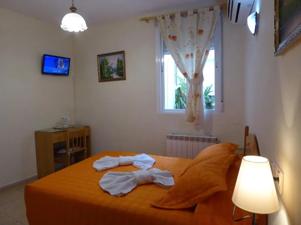 Hostal Huespedes Toledo