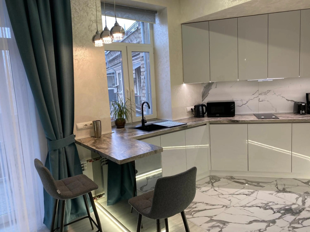 Panorama Luxury Apartment in The House with a Spire, a historical building in the city centre