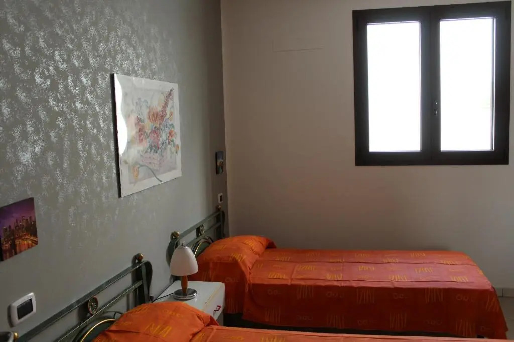 Casa Vacanza Alba 8-10 Posti Letto