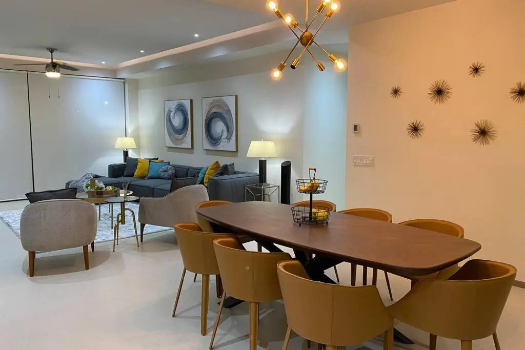 Luxurious First-Floor Apartment in Isla Residences