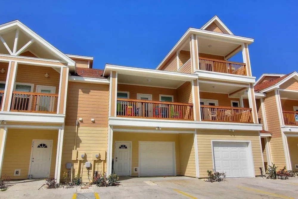 Borracho Beach - 3 Br Townhouse