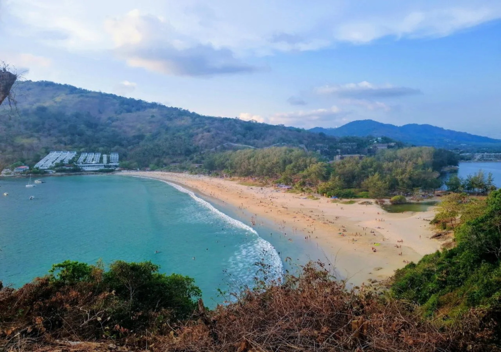 Naiharn Beach Resort - SHA Plus Extra