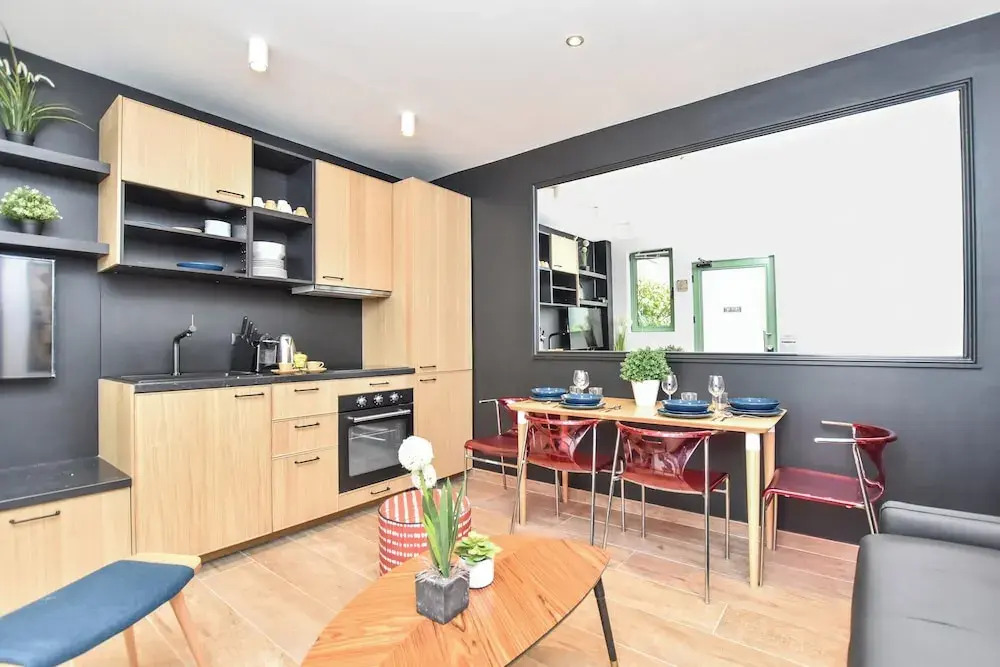 Cosy Apartment for 10 People