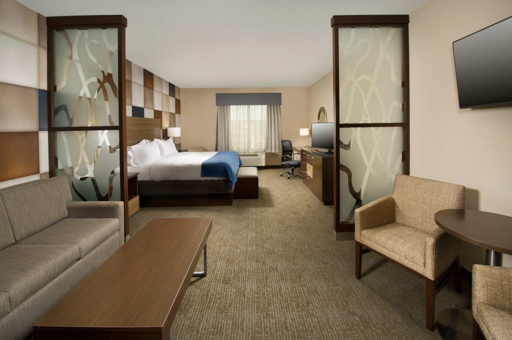Holiday Inn Express Hotel & Suites Waco South by IHG