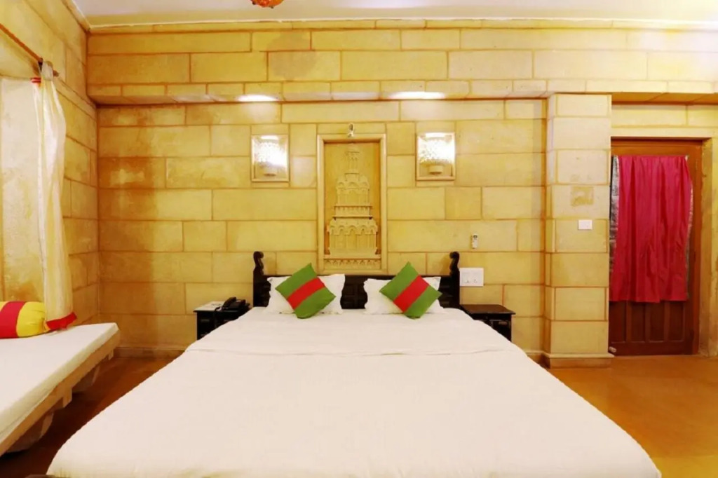 Hotel Lal Garh Fort And Palace
