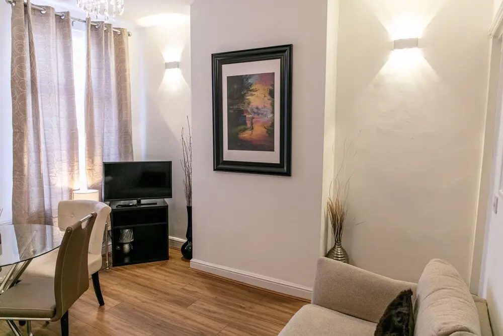 Inviting 3-bed House in Leicester