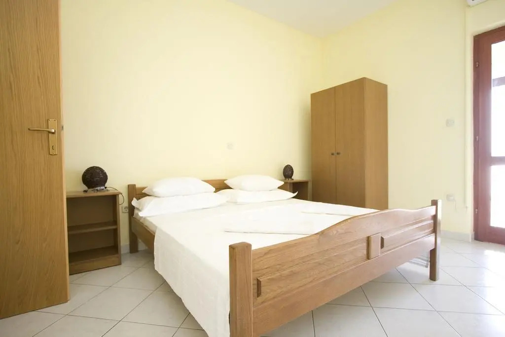 Ella Apartments