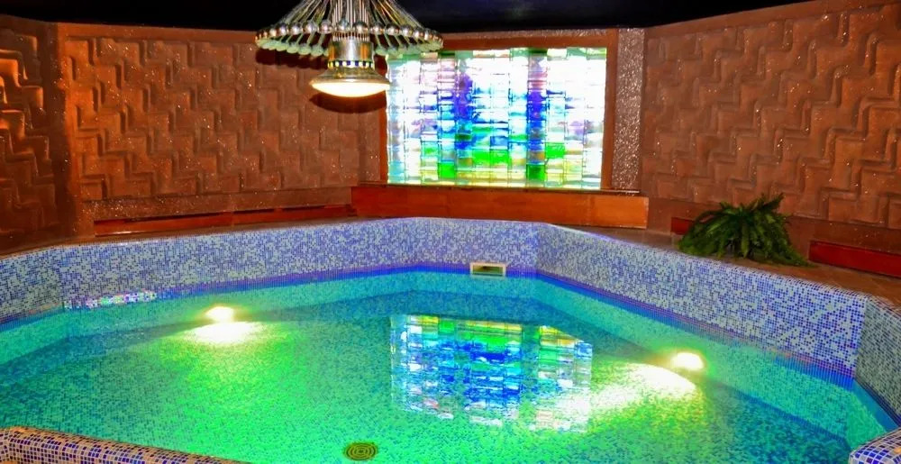 Auska Hotel
