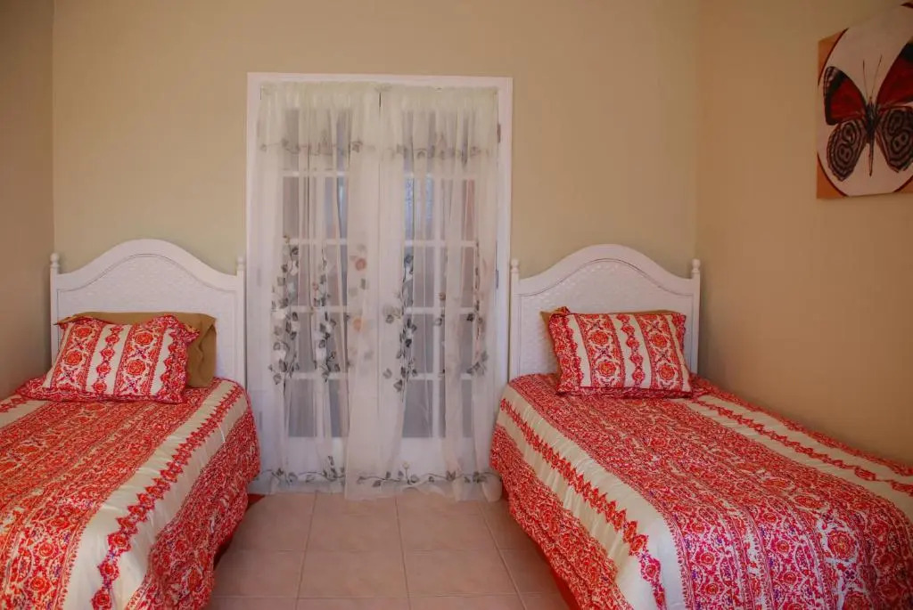 Disney Dreams come true - affordable 7-bdrm house with private pool!