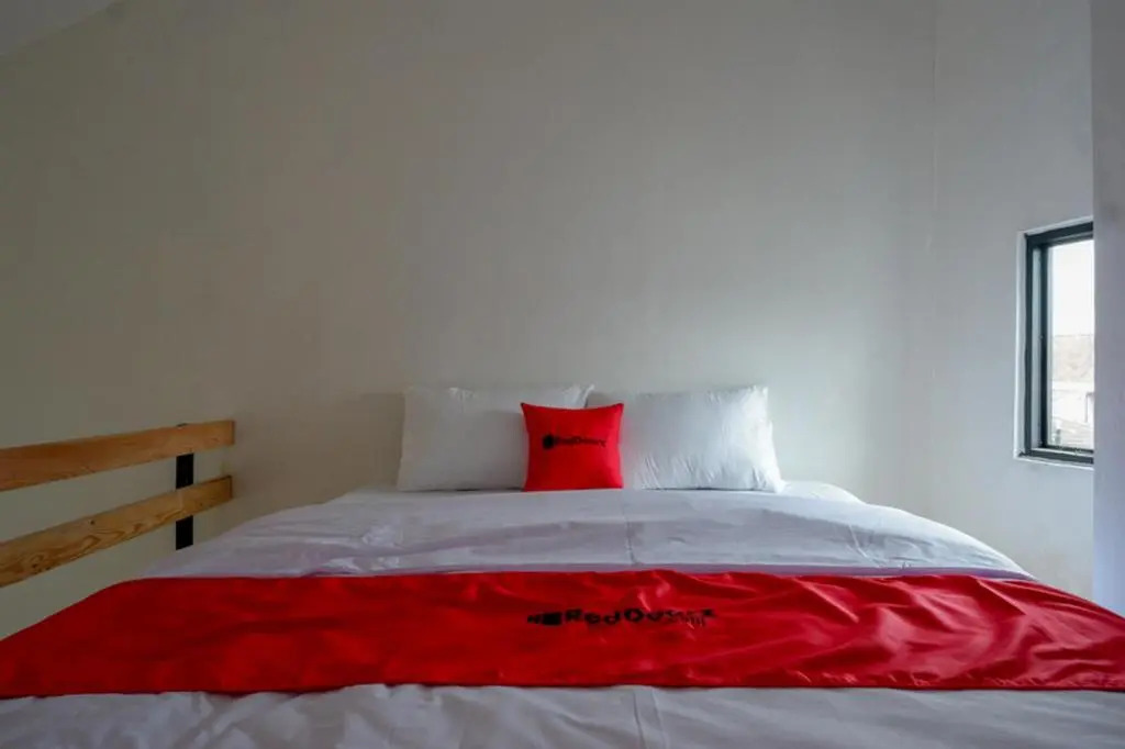 RedDoorz @ Demangan Sari Residence