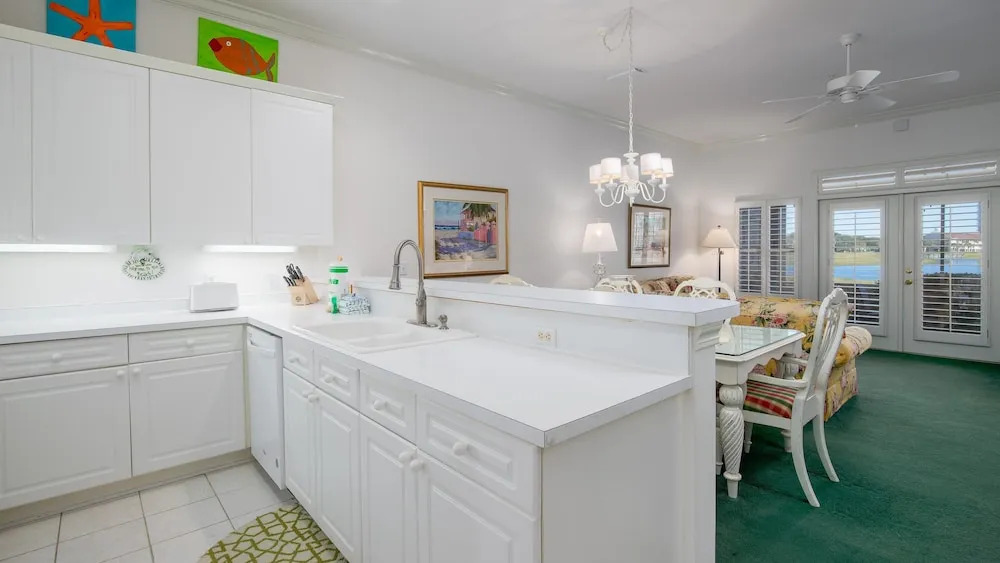 Seascape Lakefront Villas 405