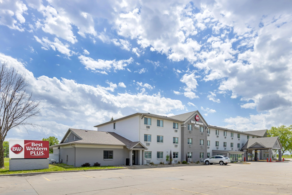 Best Western Plus Altoona Inn