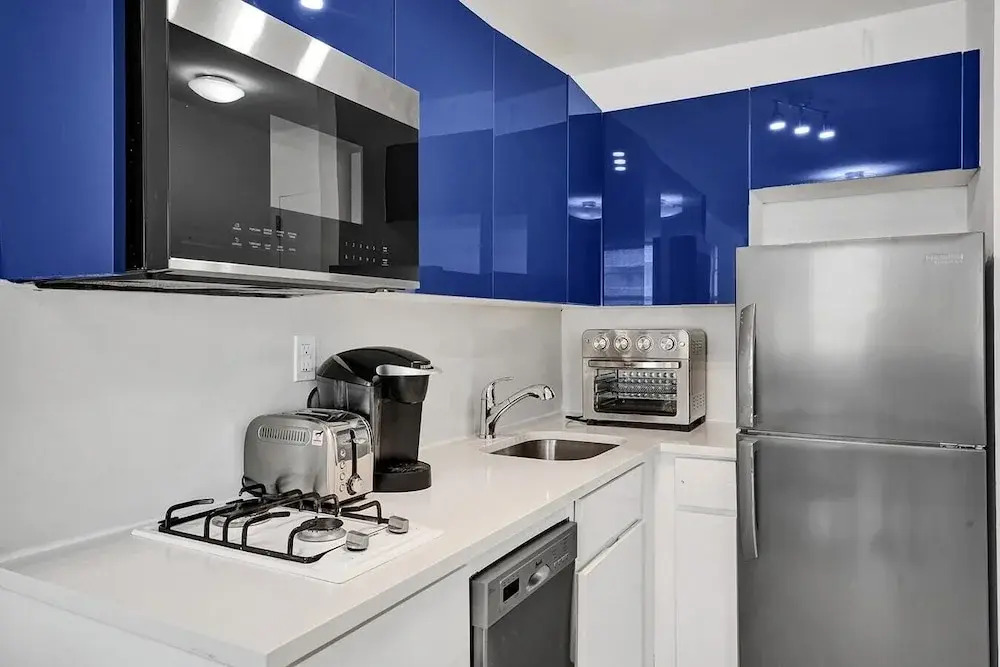 Ocean Dr 1BR Miami Beach Getaway