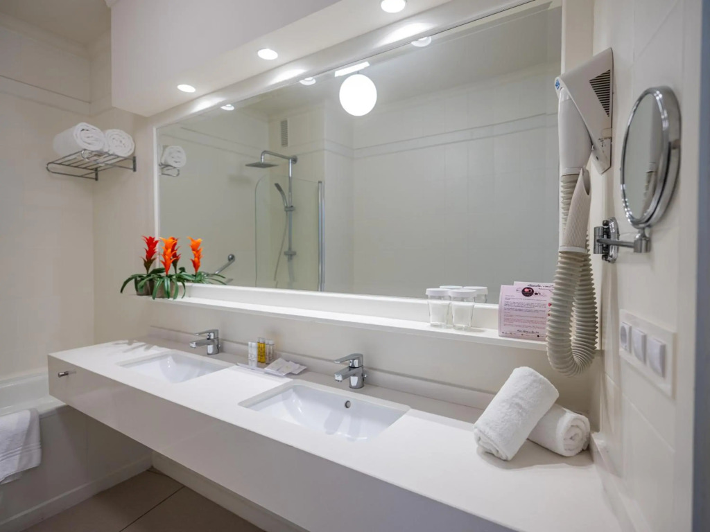 ON Hotels Oceanfront Adults Designed