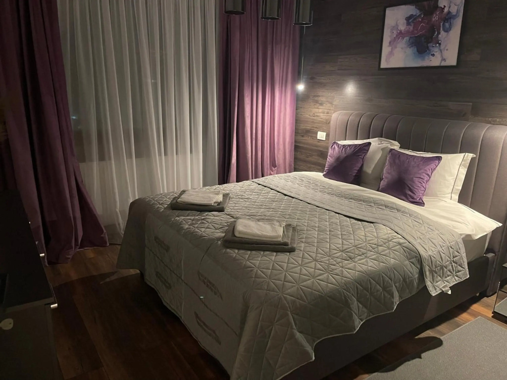 Lovely 2 Rooms apartment in the CENTER of the city