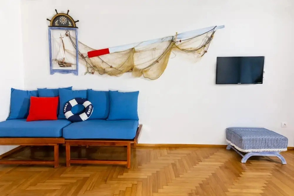 Seaside Escape With Balcony in Paleo Faliro