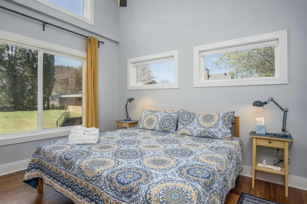 Guesthouse on Main in Brevard