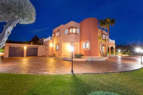 Villa close to Ibiza Town Sleeps 12