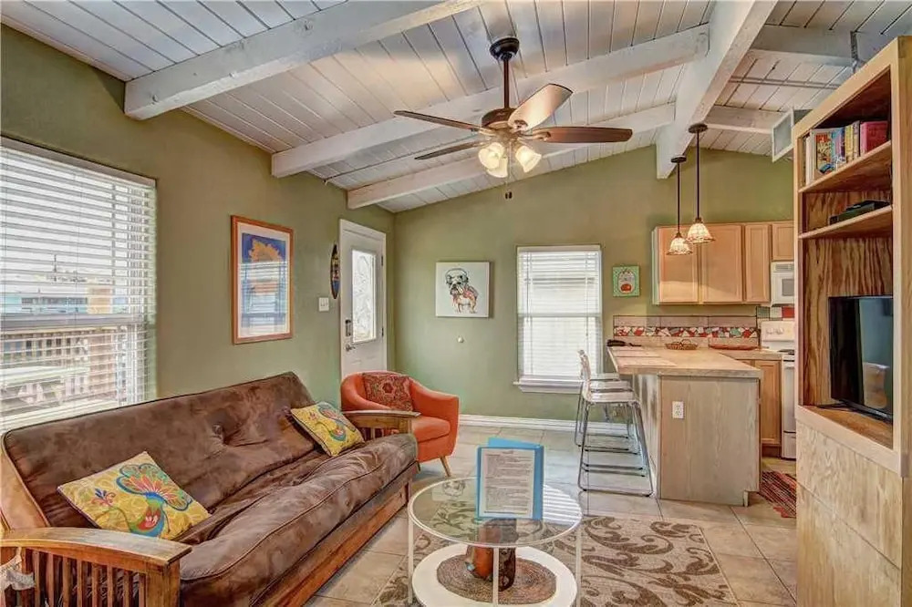 A Lil Nauti 2 Bedrooms 1 Bathroom Home