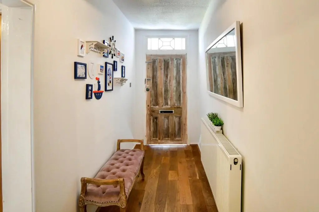 31 Cambrian Place, Swansea - Guest Homes