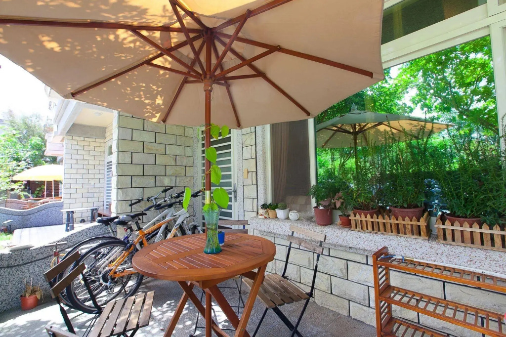 No. Six Homestay