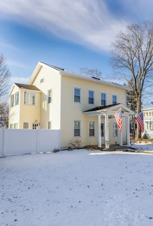 Ann Inn - Downtown New Milford Apartment