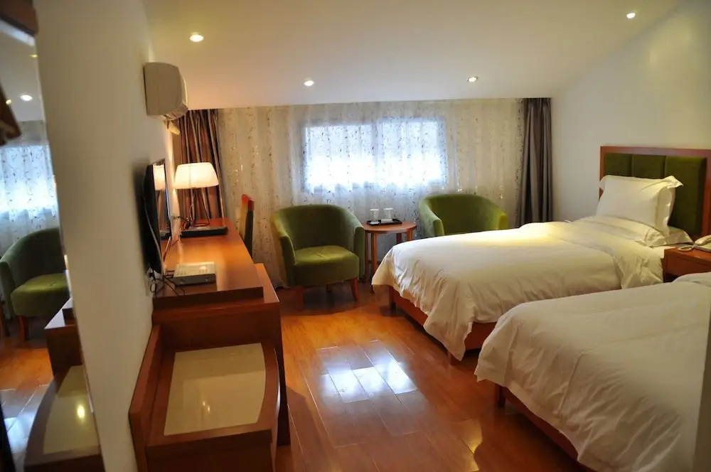 Wuyue Scenic Area Hotel Shennongjia