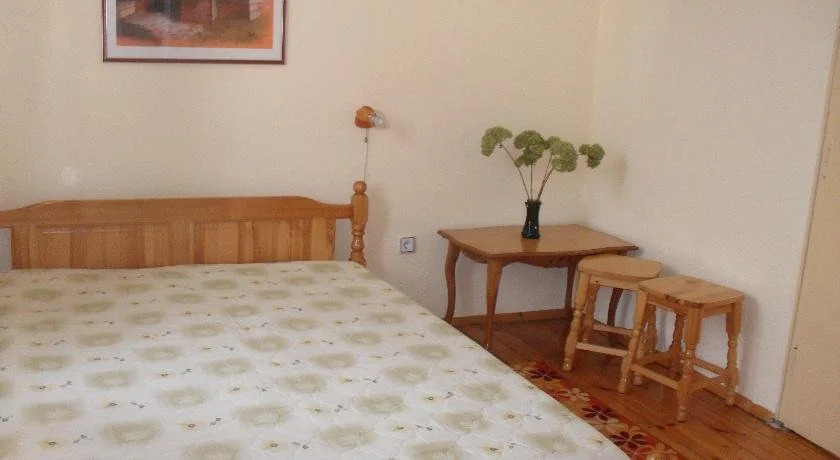 Guest House Stela