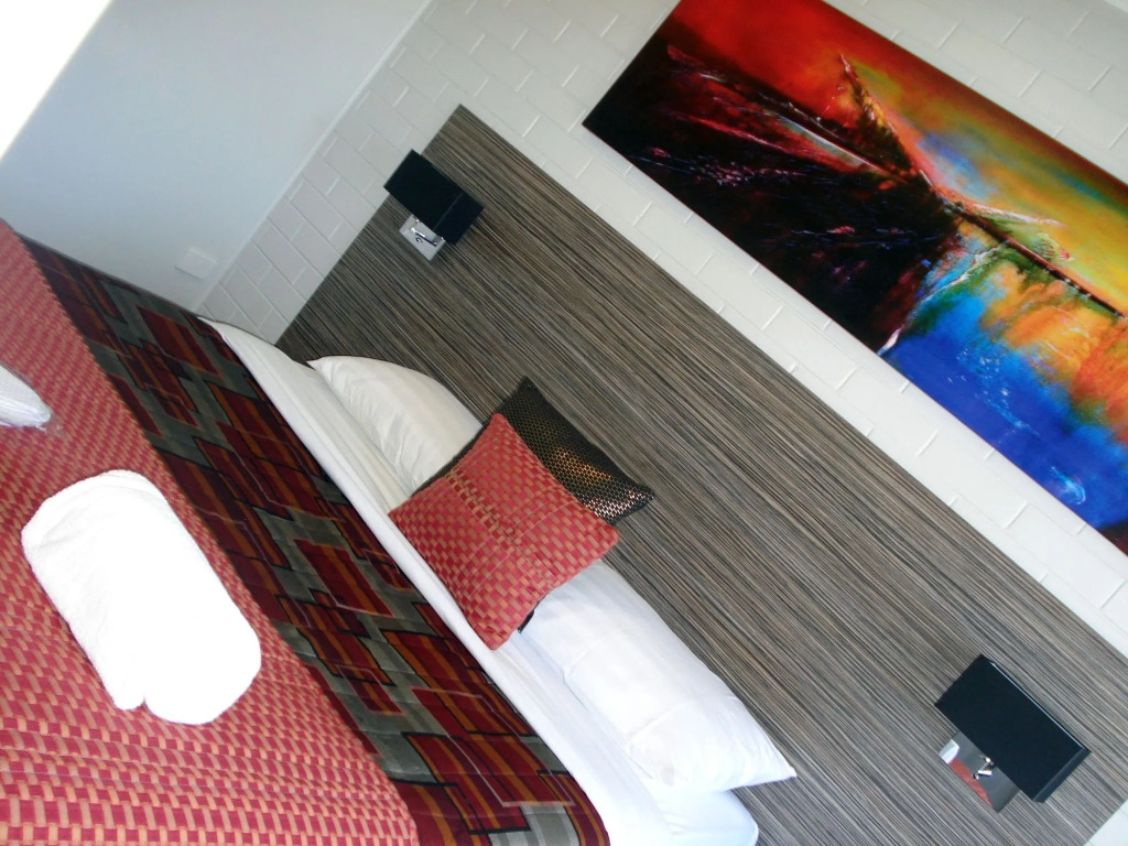 Raceview Motor Inn